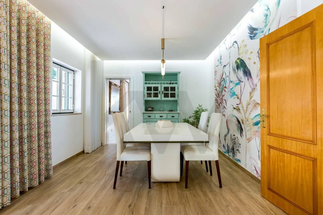 Moradia T5 para Venda em Serra e Junceira Foto 12