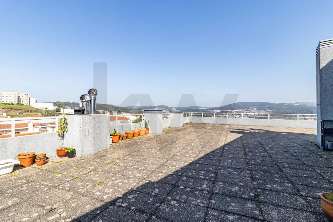 Apartamento T3 para Venda em São João da Madeira Foto 26