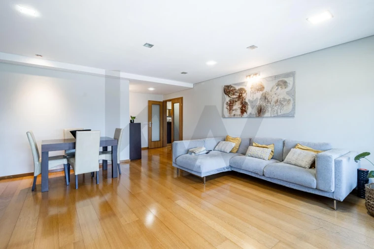 Apartamento T3 para Venda em São João da Madeira