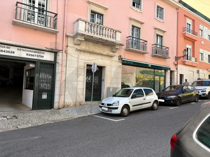 Loja para Arrendamento em Misericórdia Foto 2