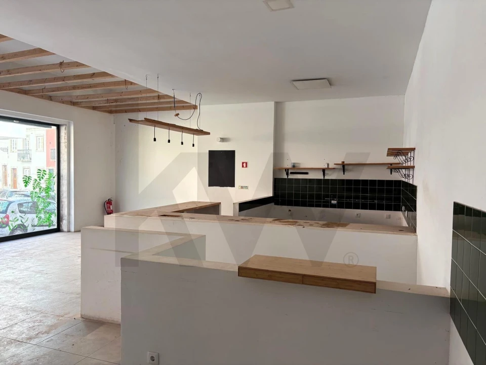 Loja para Arrendamento em Misericórdia Foto 10