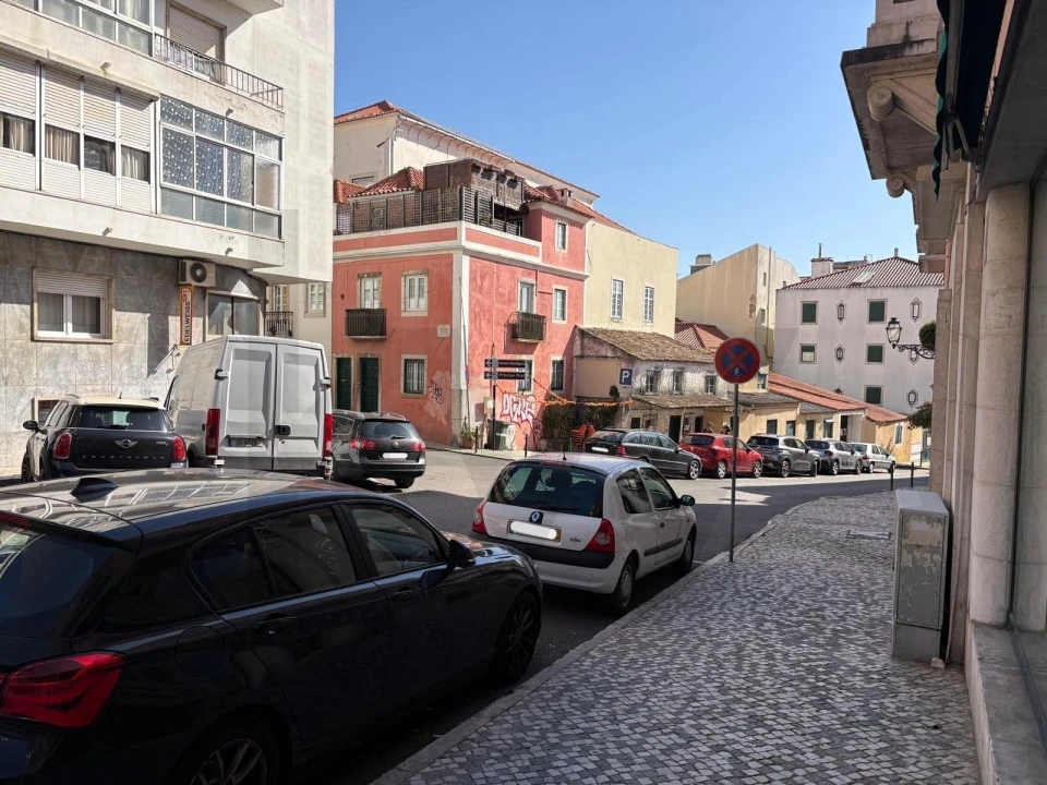 Loja para Arrendamento em Misericórdia Foto 3