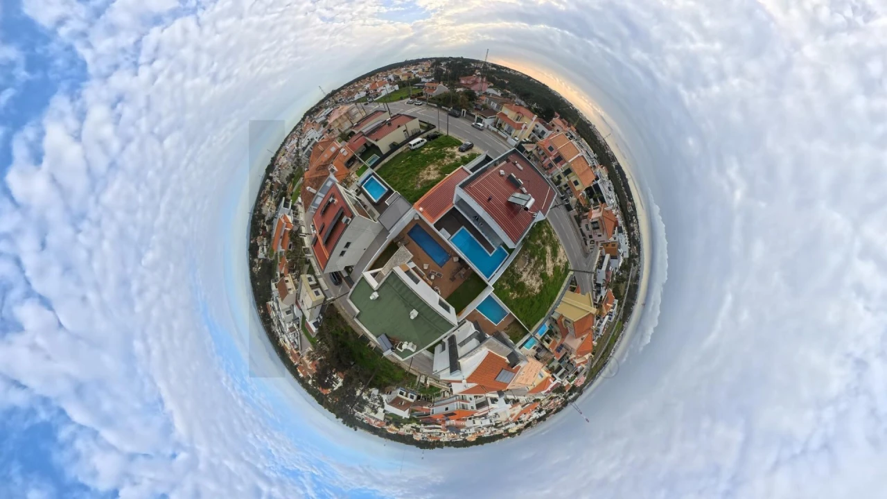 Moradia T4 para Venda em Corroios Foto 35