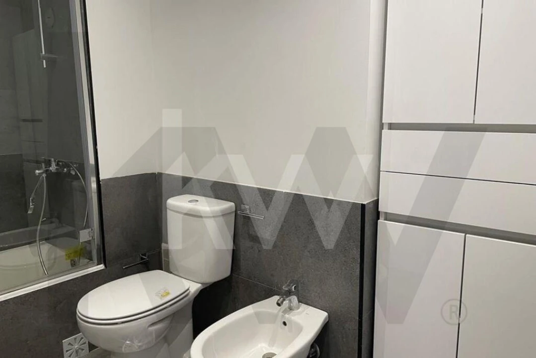 Apartamento T3 para Arrendamento em Algés, Linda-A-Velha e Cruz Quebrada-Dafundo Foto 35