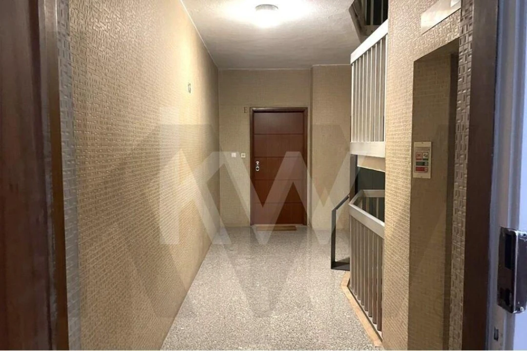 Apartamento T3 para Arrendamento em Algés, Linda-A-Velha e Cruz Quebrada-Dafundo Foto 4