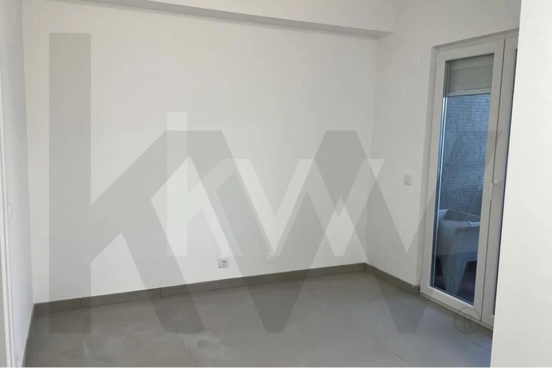 Apartamento T3 para Arrendamento em Algés, Linda-A-Velha e Cruz Quebrada-Dafundo Foto 27