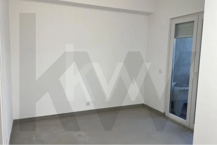 Apartamento T3 para Arrendamento em Algés, Linda-A-Velha e Cruz Quebrada-Dafundo Foto 27