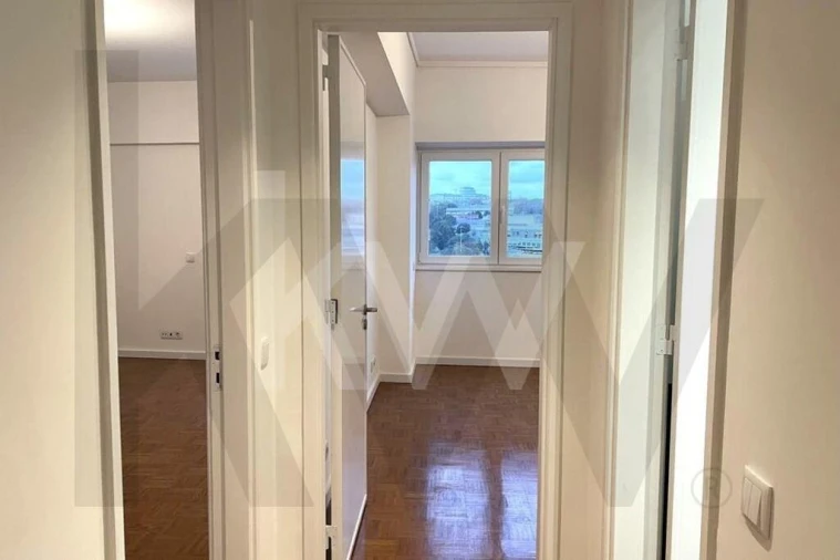 Apartamento T3 para Arrendamento em Algés, Linda-A-Velha e Cruz Quebrada-Dafundo Foto 30