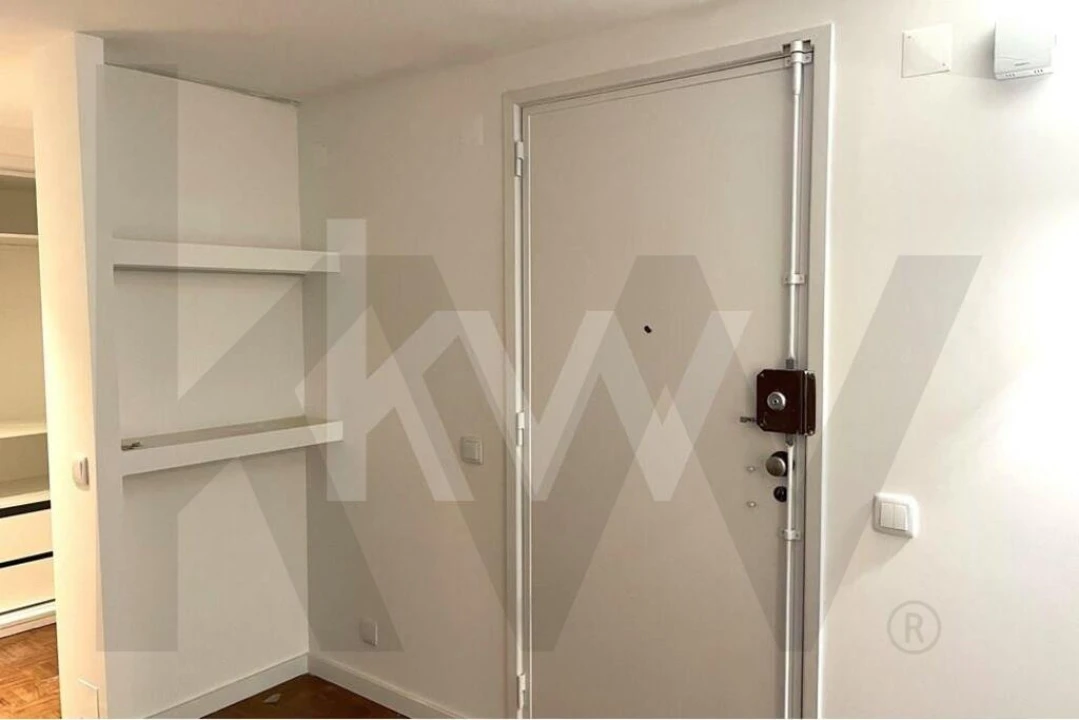 Apartamento T3 para Arrendamento em Algés, Linda-A-Velha e Cruz Quebrada-Dafundo Foto 5