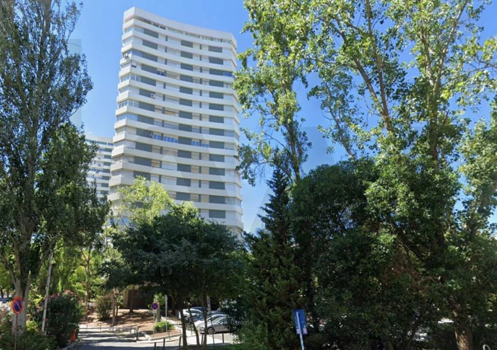 Apartamento T3 para Arrendamento em Algés, Linda-A-Velha e Cruz Quebrada-Dafundo Foto 42