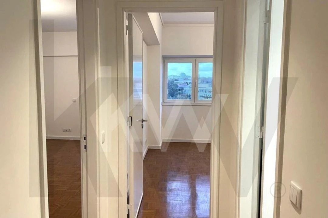 Apartamento T3 para Arrendamento em Algés, Linda-A-Velha e Cruz Quebrada-Dafundo Foto 30