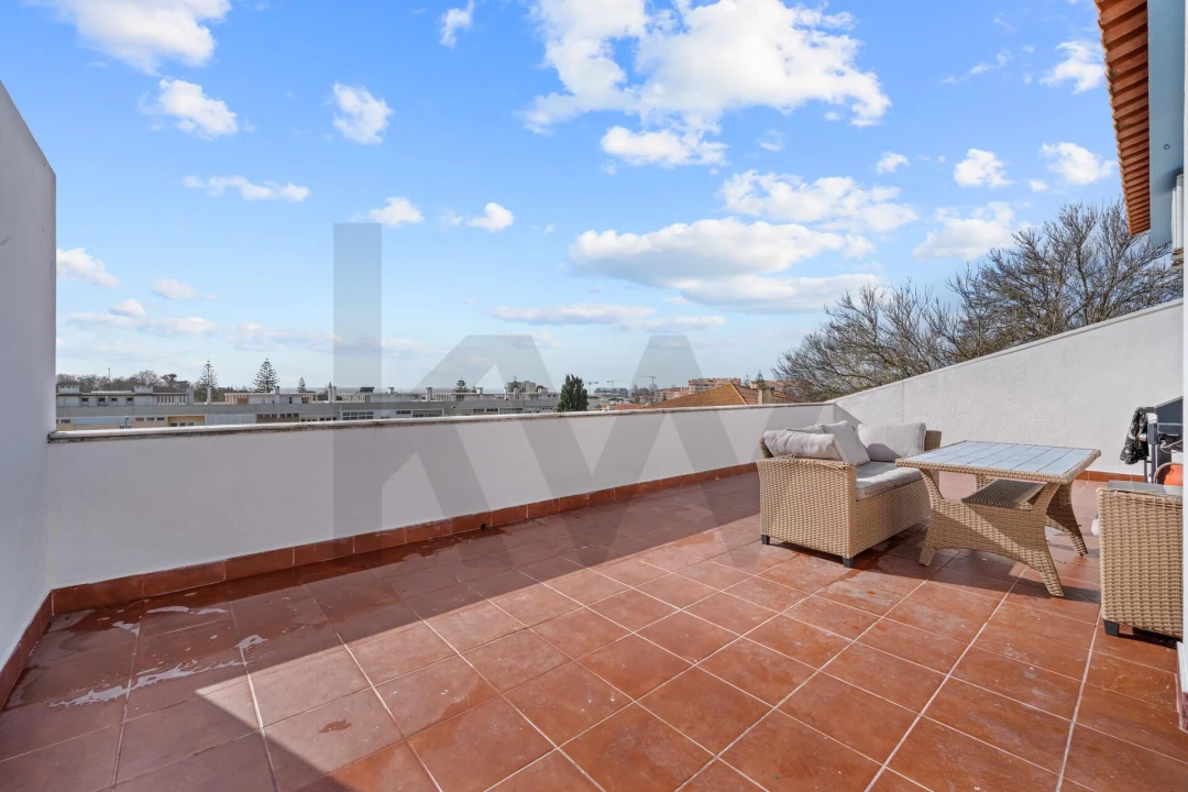 Apartamento T1 para Venda em Carcavelos e Parede Foto 20