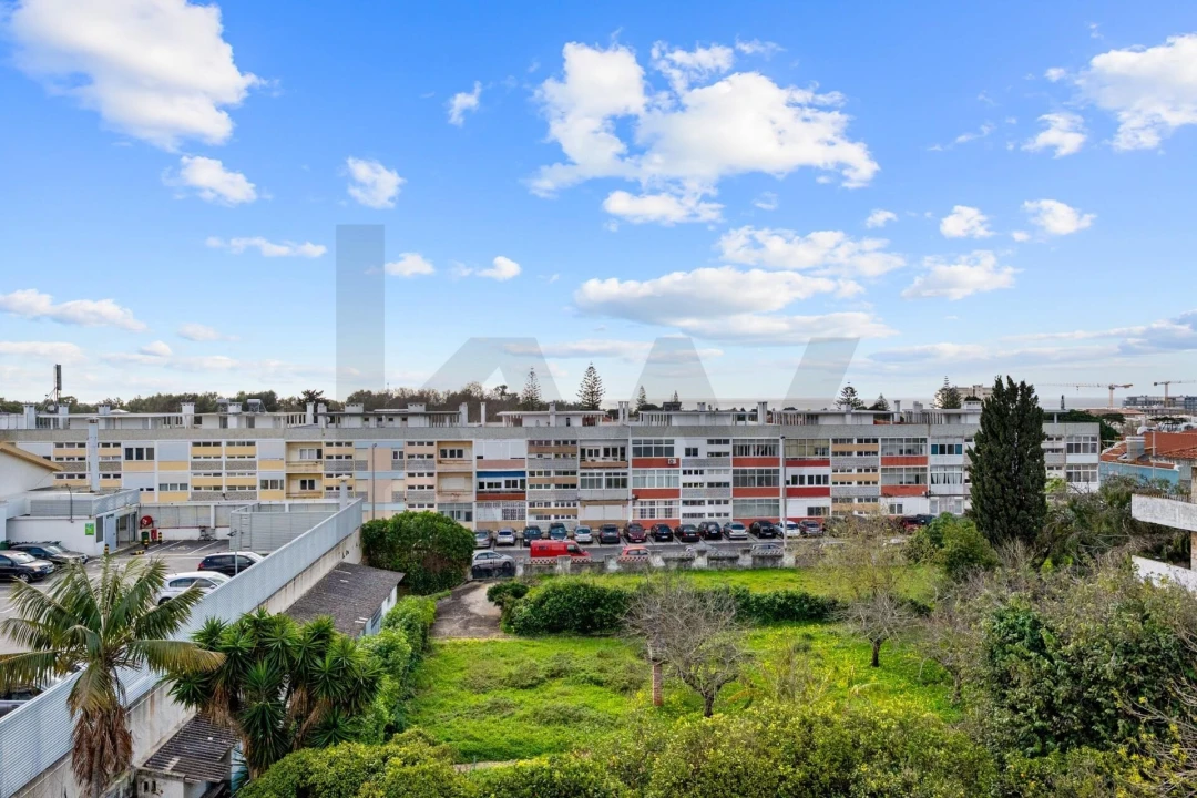 Apartamento T1 para Venda em Carcavelos e Parede Foto 27