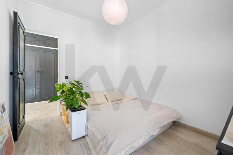 Apartamento T1 para Venda em Carcavelos e Parede Foto 4