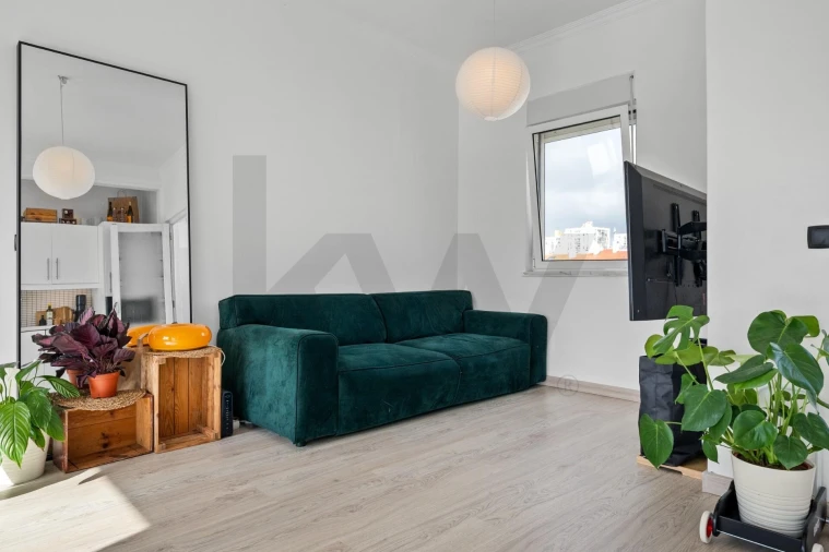 Apartamento T1 para Venda em Carcavelos e Parede Foto 2