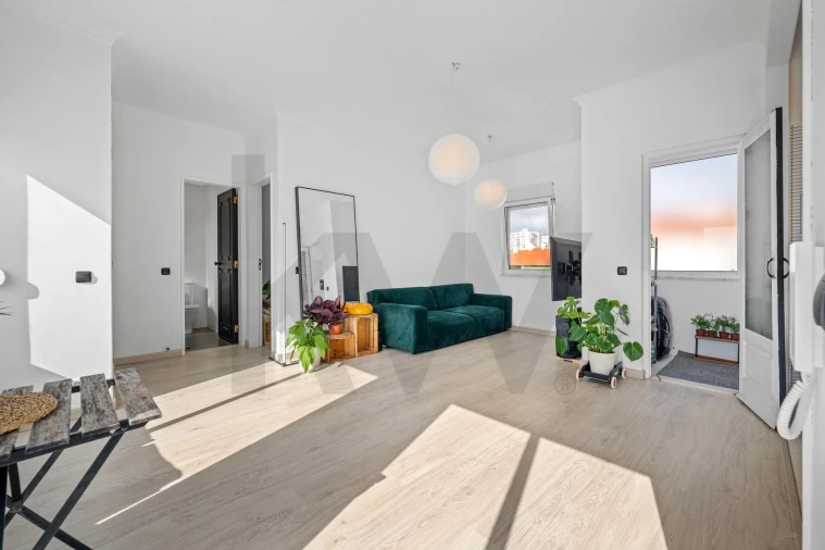 Apartamento T1 para Venda em Carcavelos e Parede Foto 10
