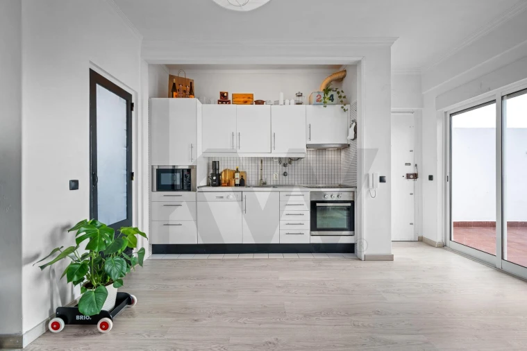 Apartamento T1 para Venda em Carcavelos e Parede Foto 15