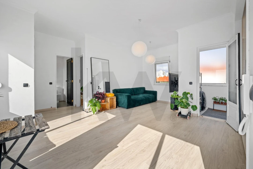Apartamento T1 para Venda em Carcavelos e Parede Foto 10