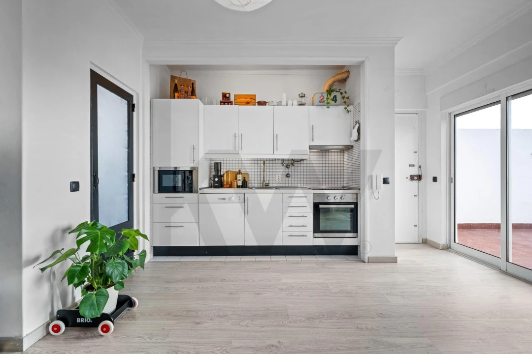 Apartamento T1 para Venda em Carcavelos e Parede Foto 15