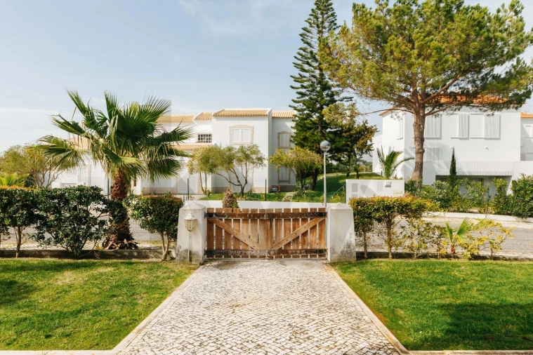 Moradia T5 para Venda em Carvalhal Foto 1