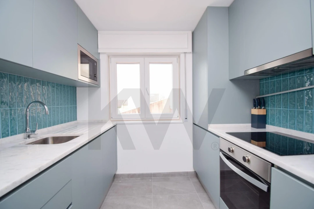 Apartamento T2 para Arrendamento em Carcavelos e Parede Foto 9