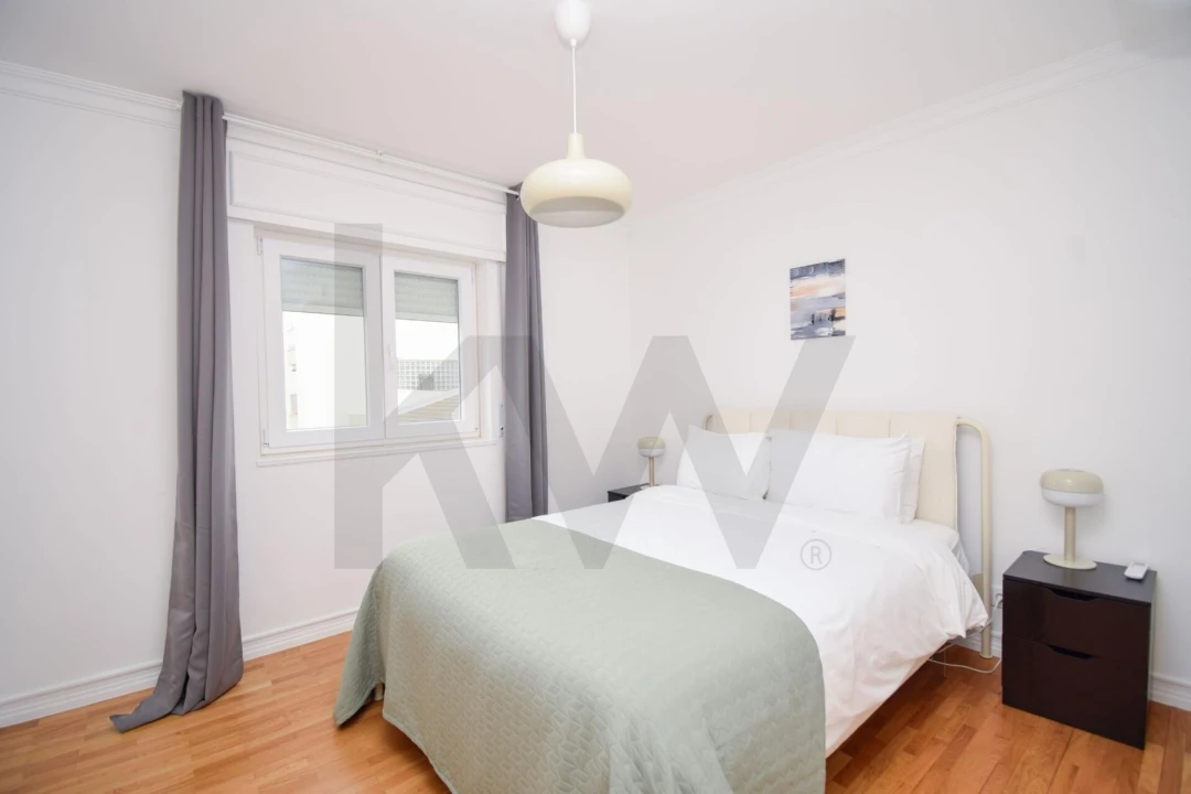 Apartamento T2 para Arrendamento em Carcavelos e Parede Foto 17