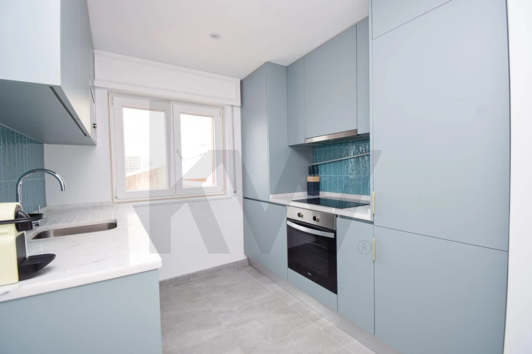 Apartamento T2 para Arrendamento em Carcavelos e Parede Foto 15