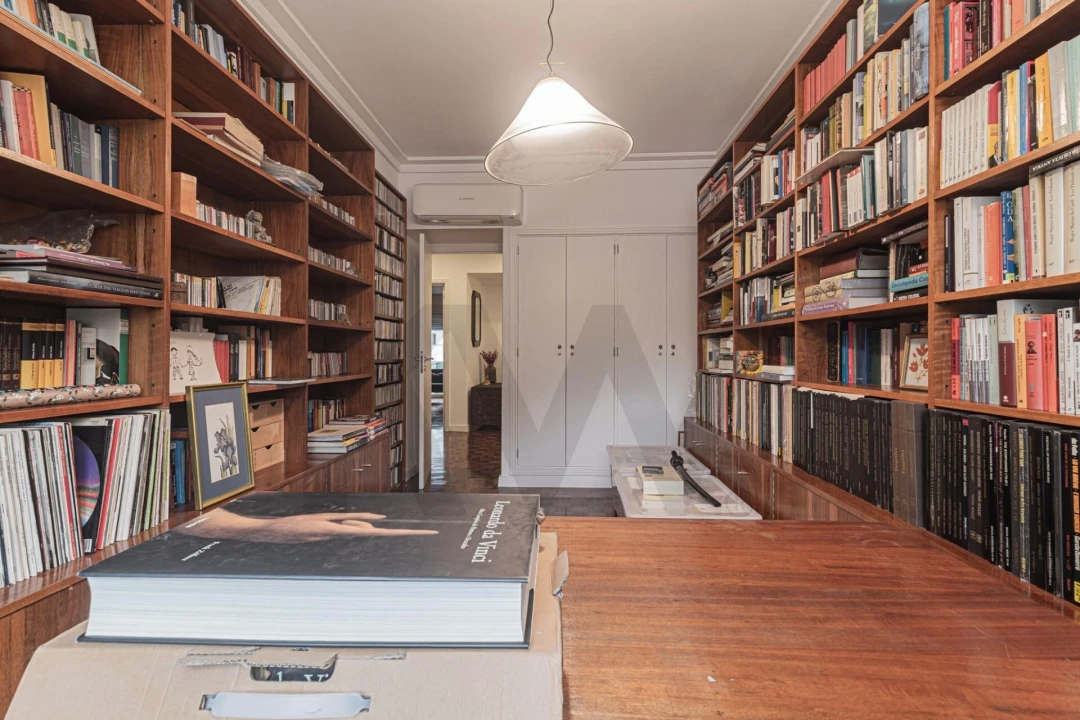 Apartamento T4 para Arrendamento em Benfica Foto 19