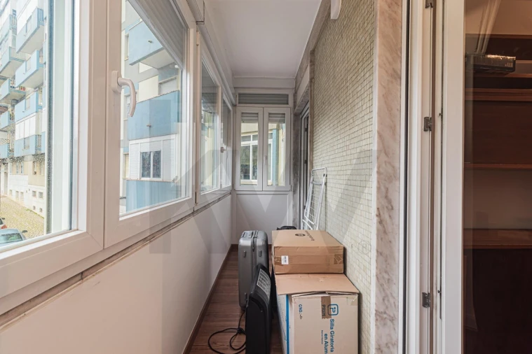 Apartamento T4 para Arrendamento em Benfica Foto 24