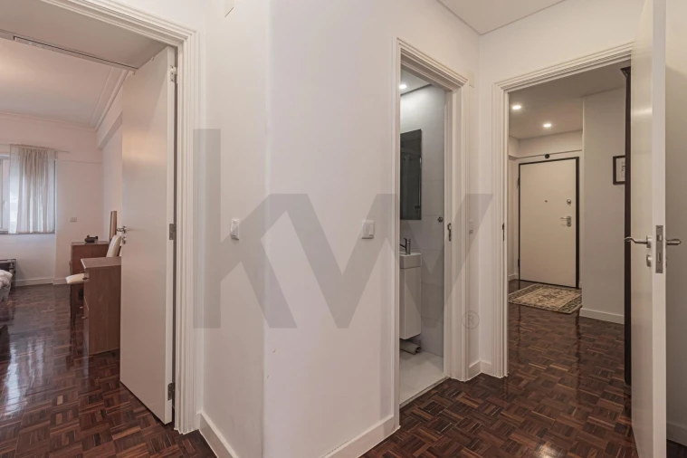 Apartamento T4 para Arrendamento em Benfica Foto 26