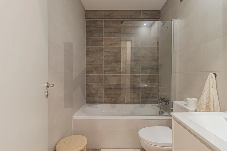 Apartamento T4 para Arrendamento em Benfica Foto 27