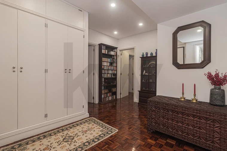 Apartamento T4 para Arrendamento em Benfica Foto 16