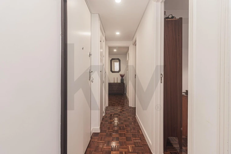 Apartamento T4 para Arrendamento em Benfica Foto 22