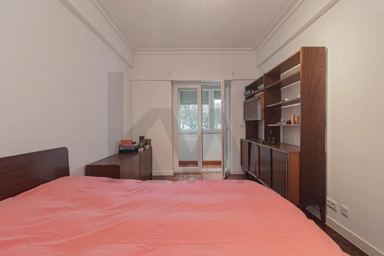 Apartamento T4 para Arrendamento em Benfica Foto 30