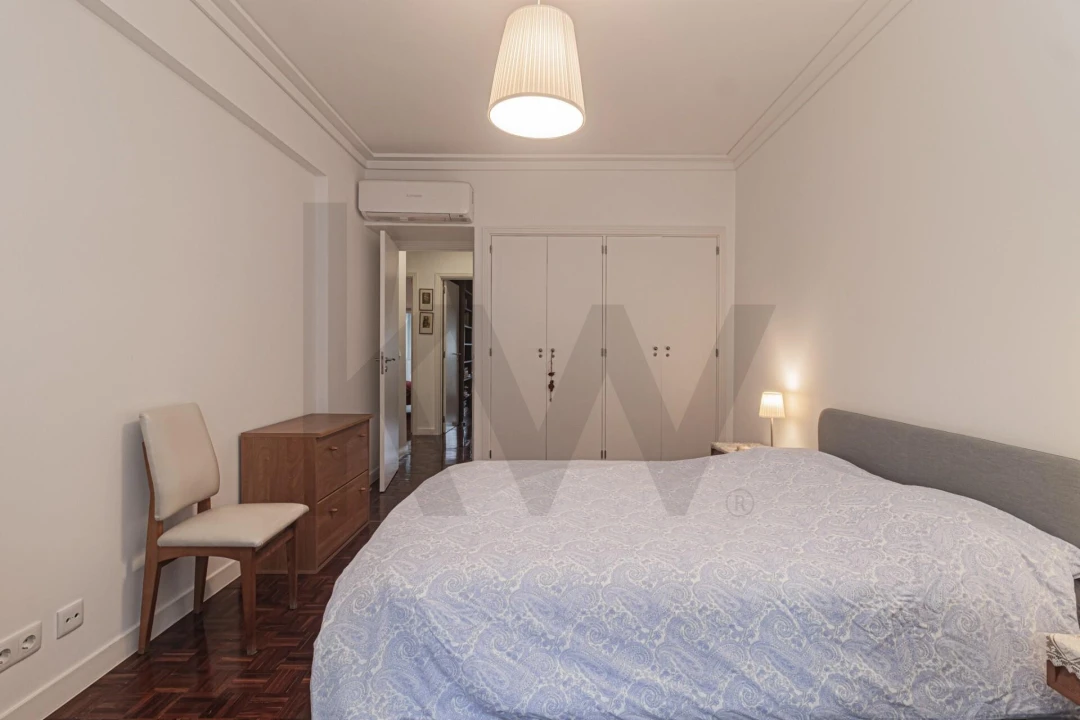 Apartamento T4 para Arrendamento em Benfica Foto 29