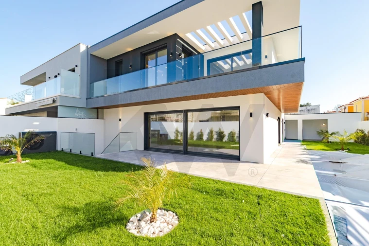 Moradia T4 para Venda em Alcabideche