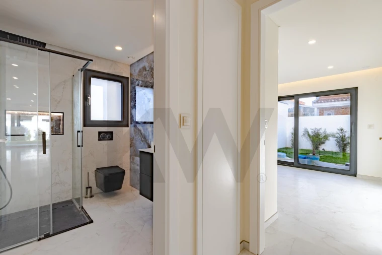 Moradia T4 para Venda em Alcabideche Foto 12