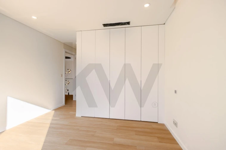 Moradia T4 para Venda em Alcabideche Foto 33