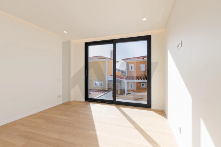 Moradia T4 para Venda em Alcabideche Foto 32