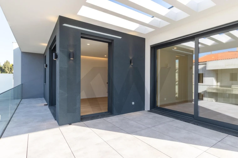 Moradia T4 para Venda em Alcabideche Foto 24