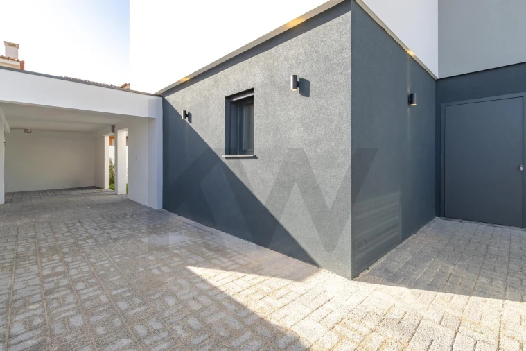 Moradia T4 para Venda em Alcabideche Foto 40