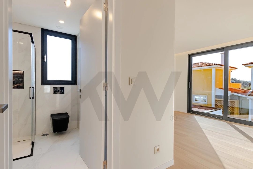 Moradia T4 para Venda em Alcabideche Foto 30