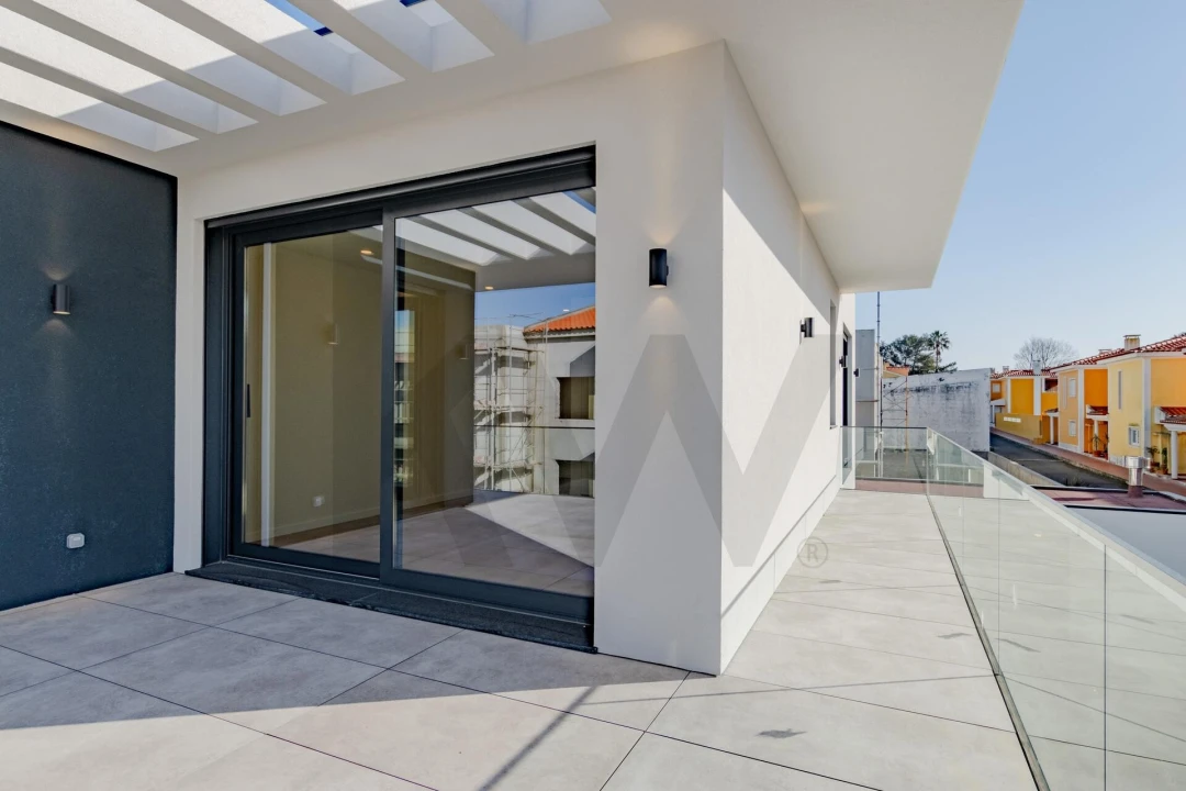 Moradia T4 para Venda em Alcabideche Foto 25