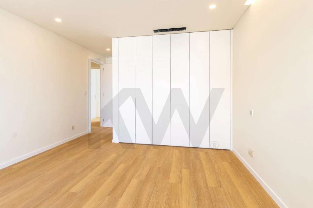 Moradia T4 para Venda em Alcabideche Foto 29