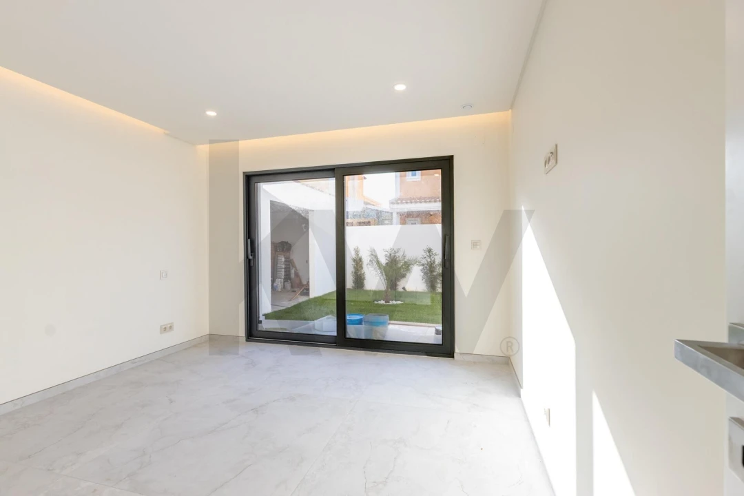 Moradia T4 para Venda em Alcabideche Foto 16