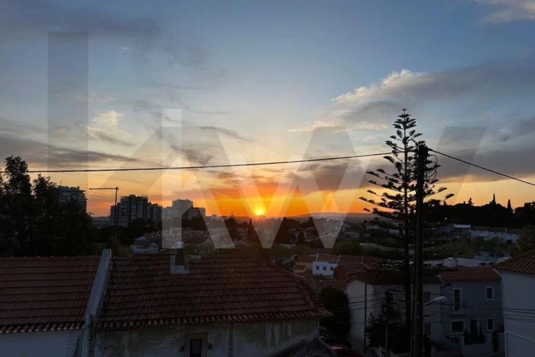 Moradia T2 para Arrendamento em Ajuda Foto 12