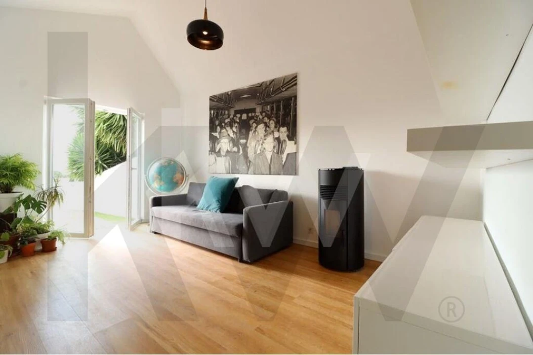 Moradia T2 para Arrendamento em Ajuda Foto 2