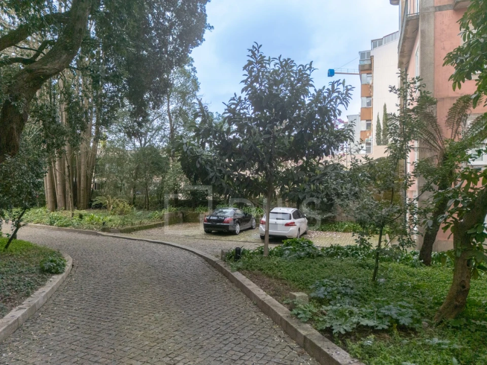 Apartamento T4 para Arrendamento em Cedofeita, Santo Ildefonso, Sé, Miragaia, São Nicolau e Vitória Foto 48