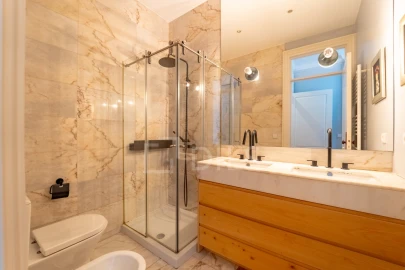 Apartamento T4 para Arrendamento em Cedofeita, Santo Ildefonso, Sé, Miragaia, São Nicolau e Vitória