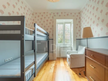 Apartamento T4 para Arrendamento em Cedofeita, Santo Ildefonso, Sé, Miragaia, São Nicolau e Vitória